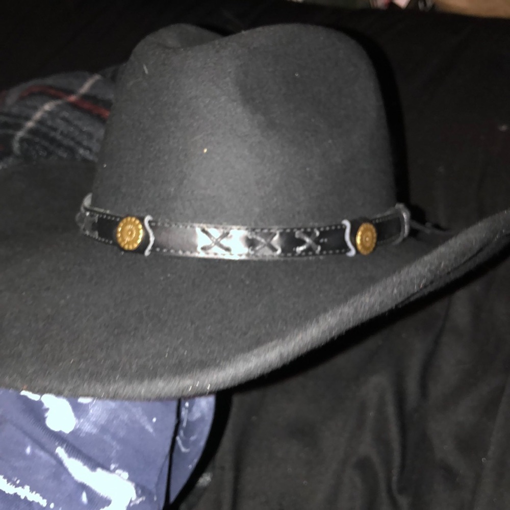 Twister cowboy hat